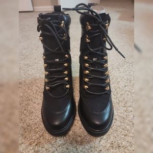 NIB black lace up boots 6